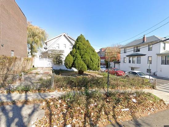 Land for Sale Far Rockaway, Queens