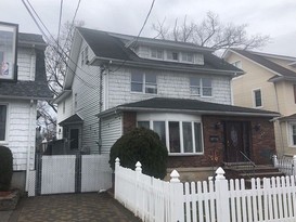 Home for Pre-foreclosure / auction West Brighton, Staten Island