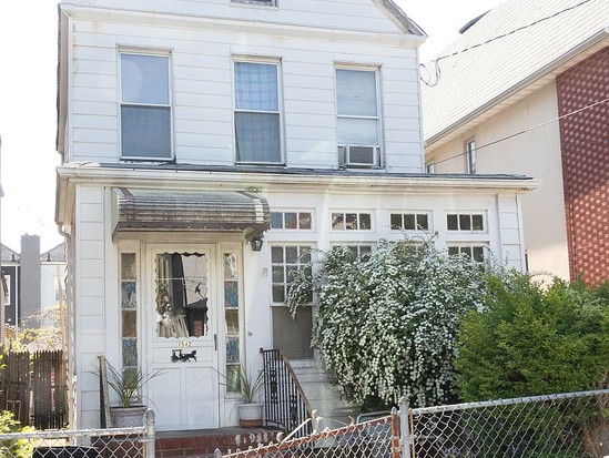 Single-family for Sale Midwood, Brooklyn