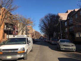 Home for Pre-foreclosure / auction Williamsburg, Brooklyn