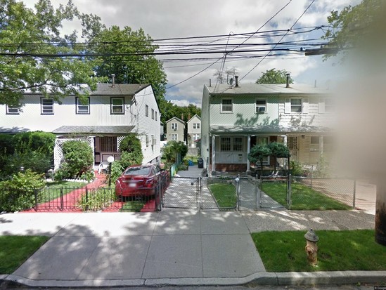 Single-family for Pre-foreclosure / auction South Jamaica, Queens