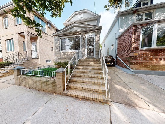 Single-family for Sale Midwood, Brooklyn