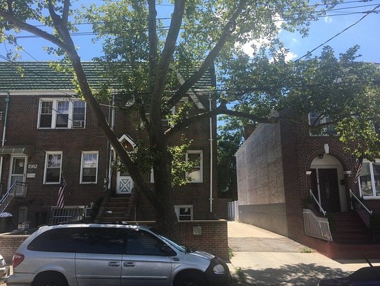 Single-family for Pre-foreclosure / auction Marine Park, Brooklyn