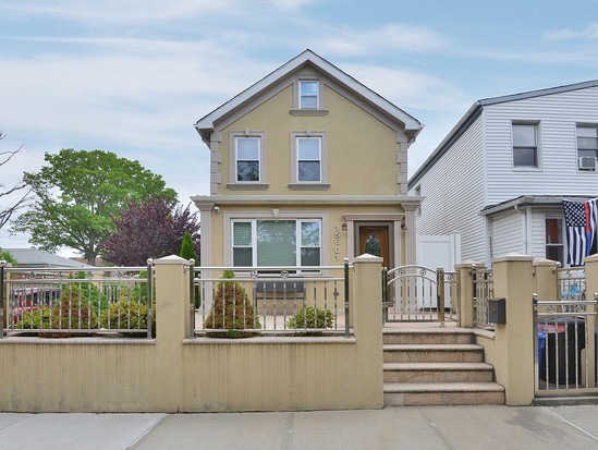 Single-family for Sale Whitestone, Queens