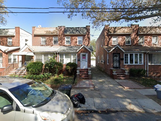 Single-family for Pre-foreclosure / auction Marine Park, Brooklyn