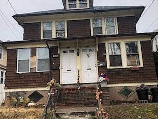 Multi-family for Pre-foreclosure / auction Grant City, Staten Island