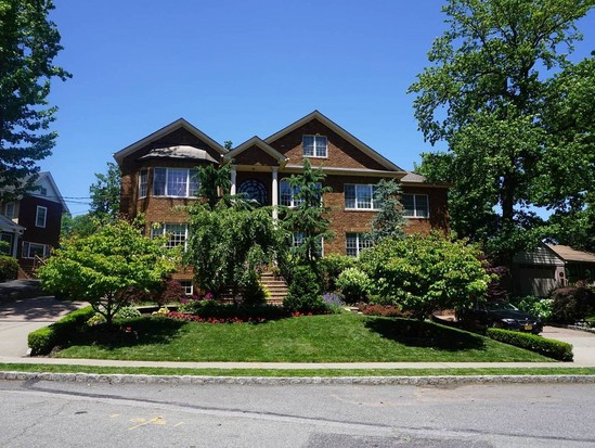 Single-family for Sale Great Kills, Staten Island