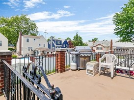 Home for Sale Throggs Neck, Bronx