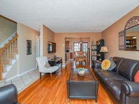 Home for Sale Throggs Neck, Bronx