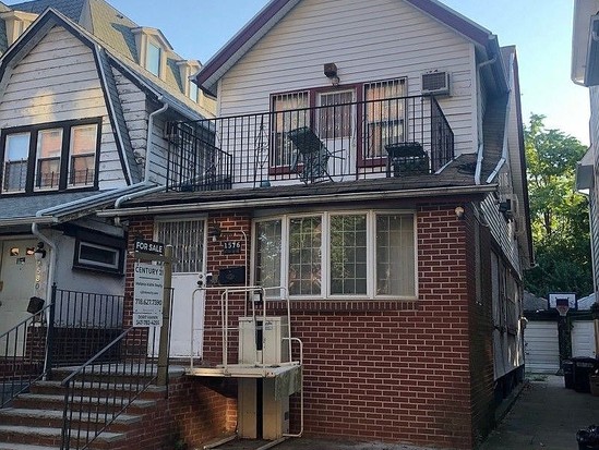 Single-family for Sale Midwood, Brooklyn