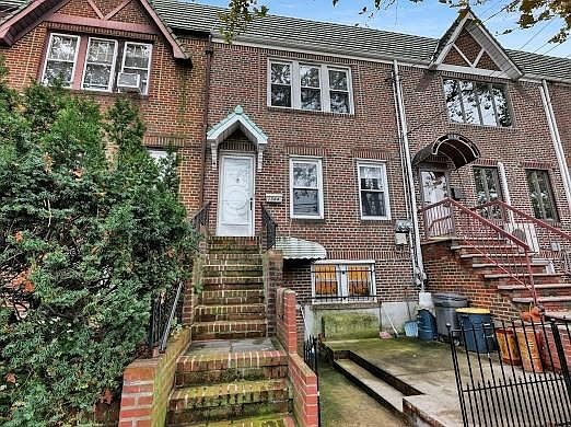 Single-family for Sale Marine Park, Brooklyn