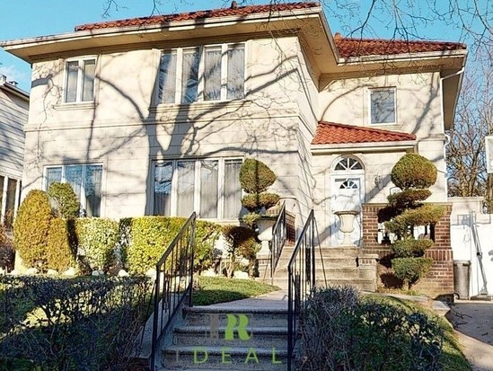 Single-family for Sale Sheepshead Bay, Brooklyn