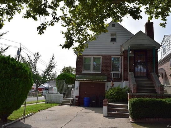 Single-family for Sale Pelham Gardens, Bronx