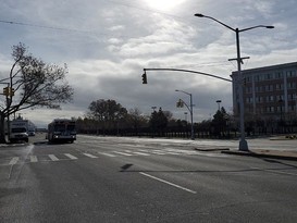 Home for Pre-foreclosure / auction Springfield Gardens, Queens