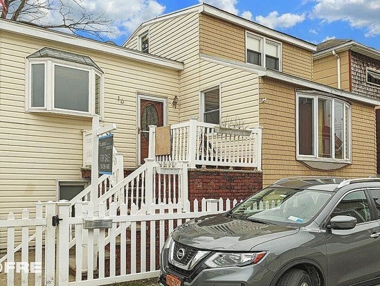 Single-family for Sale Gerritsen Beach, Brooklyn