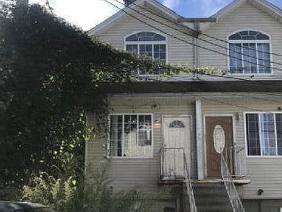 Townhouse for Auction Clifton, Staten Island