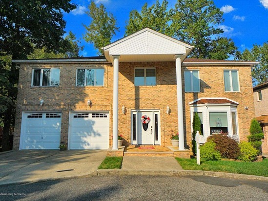 Single-family for Sale Princes Bay, Staten Island