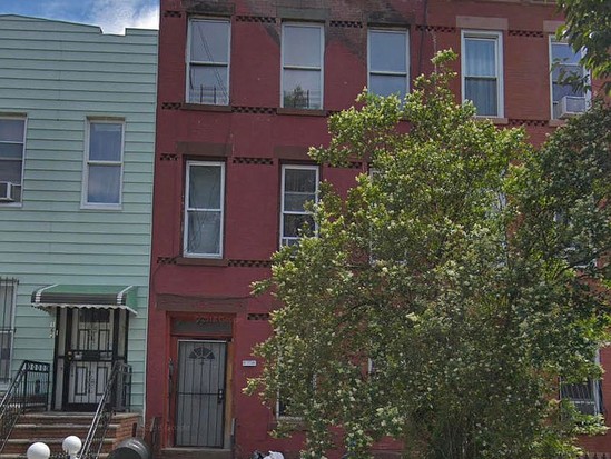 Multi-family for Pre-foreclosure / auction Bedford Stuyvesant, Brooklyn