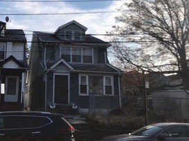 Home for Pre-foreclosure / auction Jamaica Hills, Queens