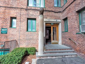 Home for Sale Parkchester, Bronx