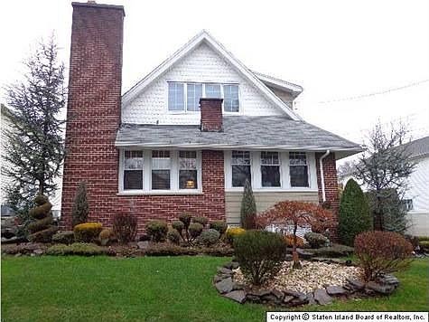 Single-family for Pre-foreclosure / auction Great Kills, Staten Island