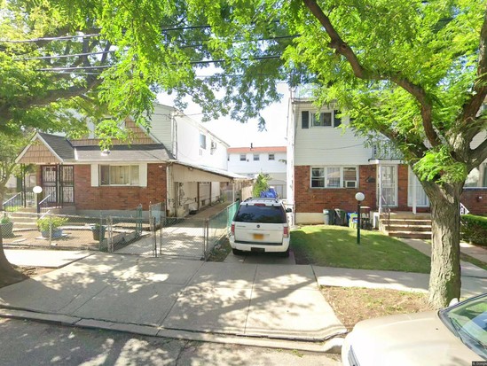 Single-family for Pre-foreclosure / auction South Jamaica, Queens