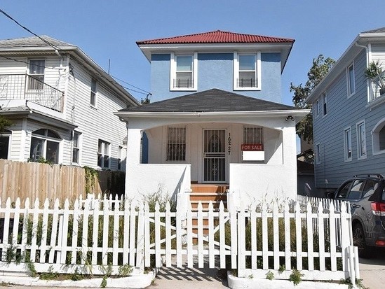 Single-family for Sale Far Rockaway, Queens