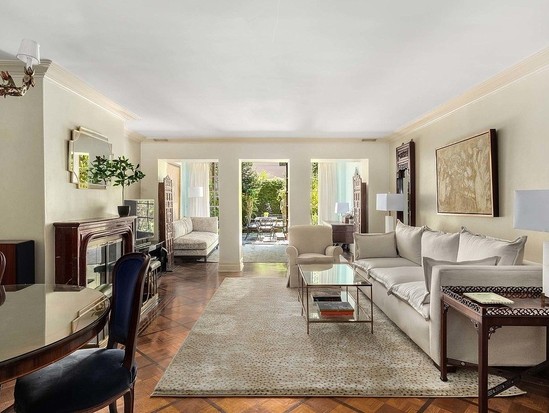 Townhouse for Sale Upper East Side, Manhattan