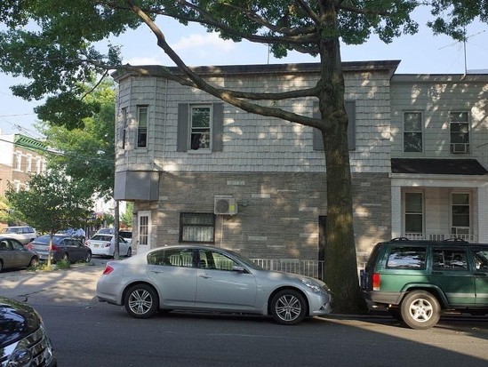 Single-family for Sale Bath Beach, Brooklyn