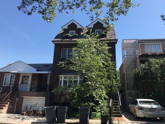 Single-family for Pre-foreclosure / auction Borough Park, Brooklyn