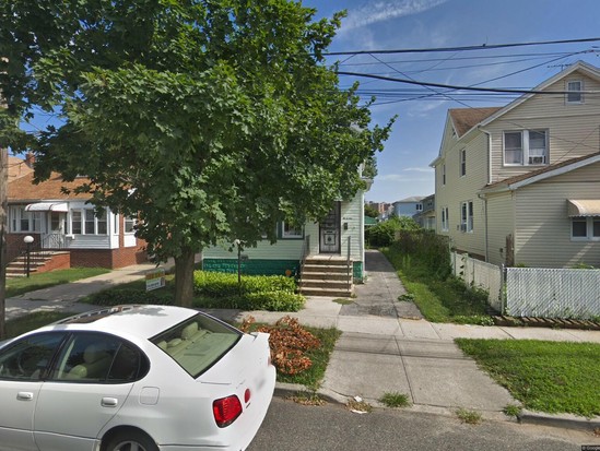 Single-family for Sale South Jamaica, Queens