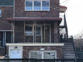 Home for Pre-foreclosure Springfield Gardens, Queens