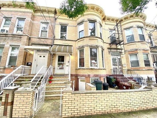 Multi-family for Sale Bensonhurst, Brooklyn