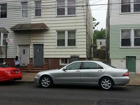 Home for Pre-foreclosure Canarsie, Brooklyn