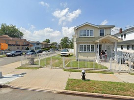 Home for Pre-foreclosure / auction Jamaica, Queens