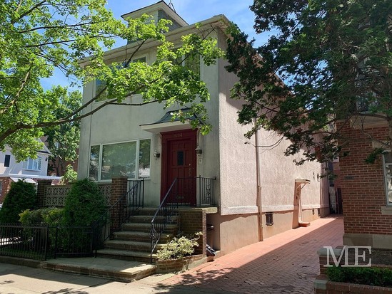 Multi-family for Sale Borough Park, Brooklyn