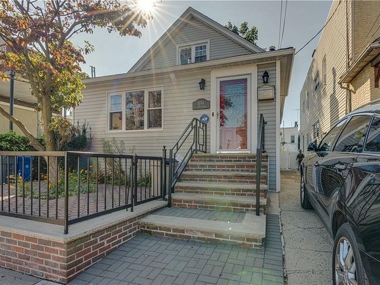 Single-family for Sale Flatlands, Brooklyn