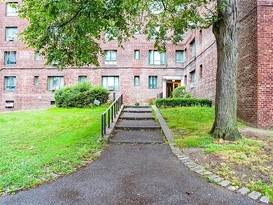 Home for Sale Parkchester, Bronx