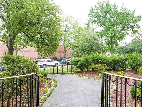 Condo for Sale Parkchester, Bronx