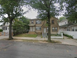 Home for Pre-foreclosure South Jamaica, Queens