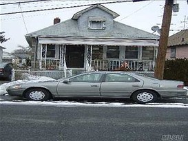 Home for Pre-foreclosure Springfield Gardens, Queens