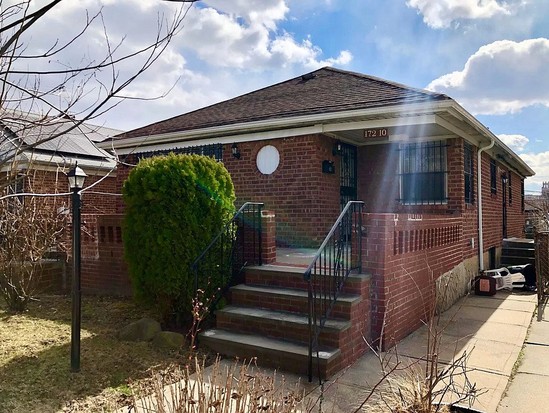 Single-family for Sale Hillcrest, Queens