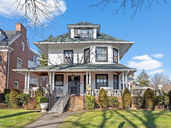 Single-family for Sale Dimtas Park, Brooklyn