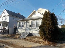 Home for Pre-foreclosure / auction Springfield Gardens, Queens