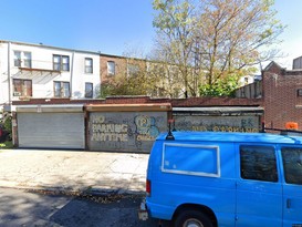 Home for Pre-foreclosure / auction Midwood, Brooklyn