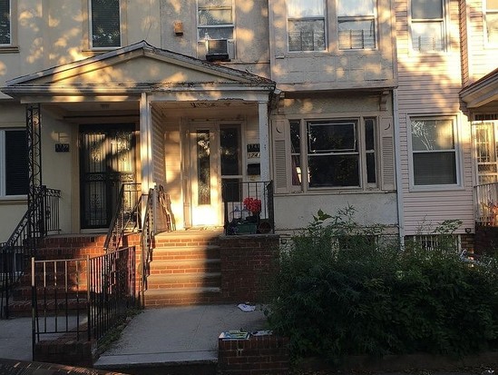 Single-family for Sale Midwood, Brooklyn