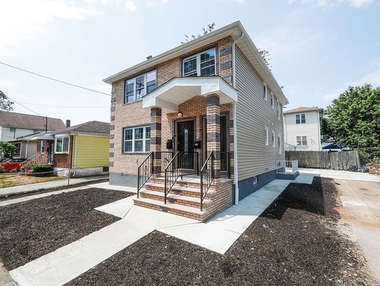 Multi-family for Sale Springfield Gardens, Queens