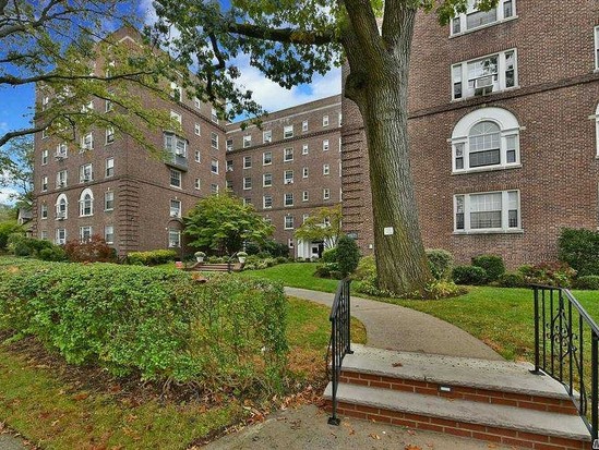 Condo for Sale Jamaica Estates, Queens