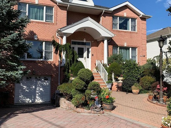 Single-family for Sale Pleasant Plains, Staten Island