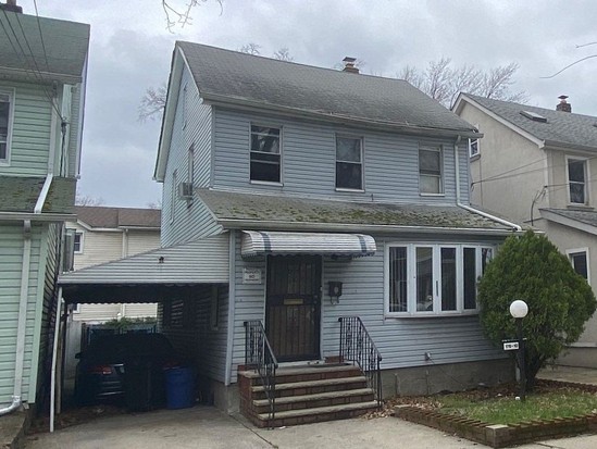 Single-family for Pre-foreclosure Springfield Gardens, Queens